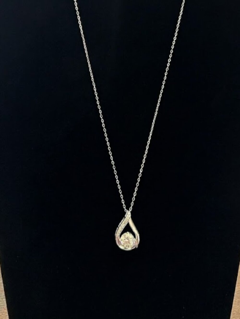 XL35 Veil Drop 1 ct Moissanite in Sterling silver